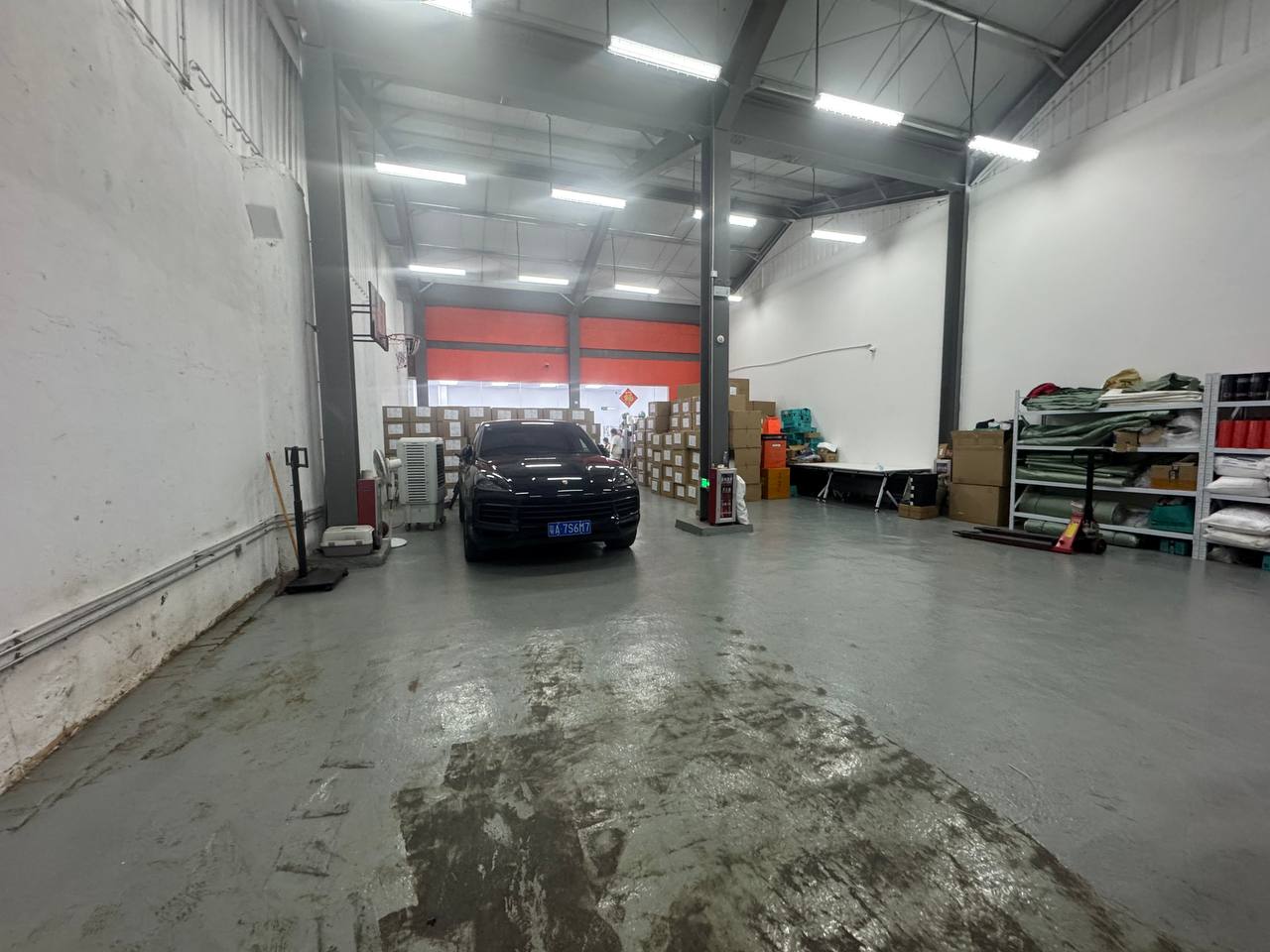 Склад в Китае